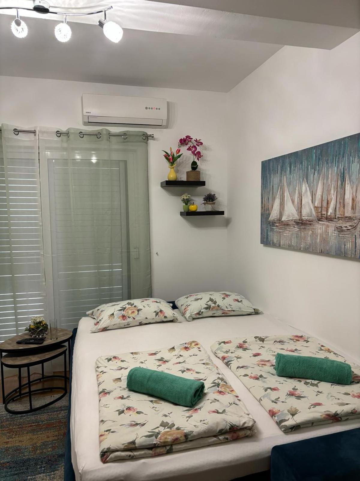 Apartment Eny Baška Voda Стая снимка